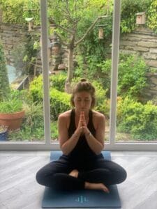 Mindful Moments 6 – My favourite reading to calm the mind (8 minutes)